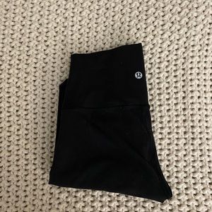 Lululemon high waisted Wunder Under Leggings